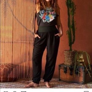 Queen The Label Mumtum Black Hearted B!*** Wide Waist Jogger Pants Sz 6